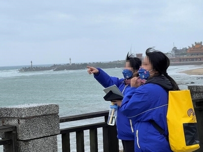 3.捕捉福隆星巴克室外海景