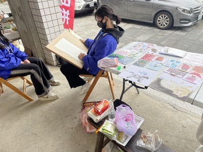 擺攤之餘練練手