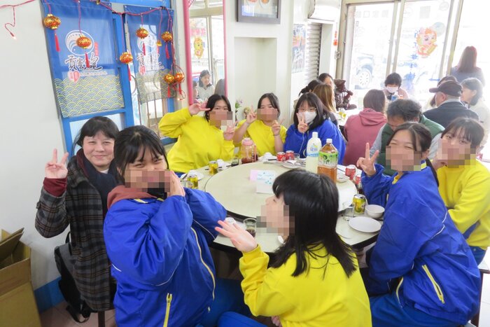 各組參與師生合照