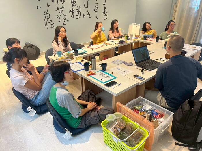 大家都專注聆聽