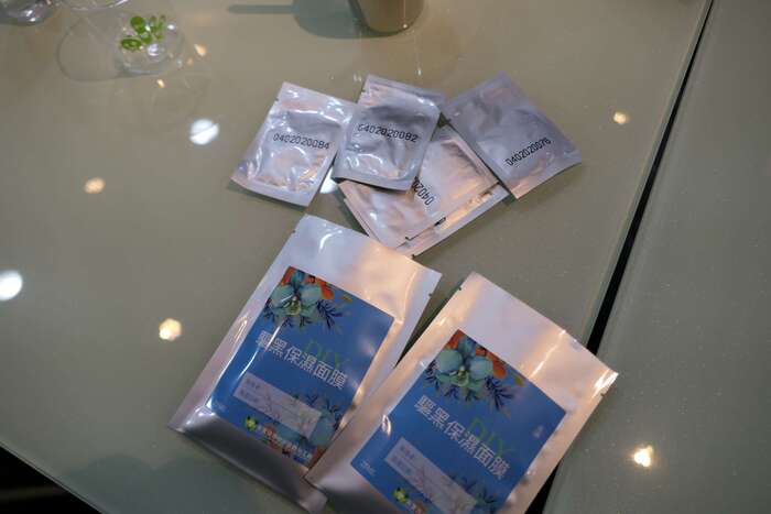 面膜的材料，滴滴精華