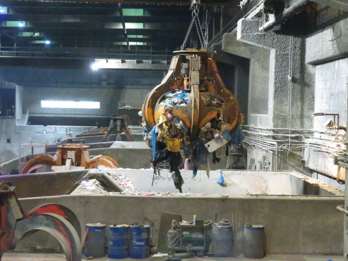 使用大型夾具夾起