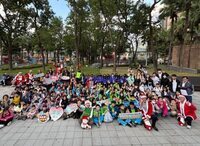 林裔綺議員、台北客運李建文總經理與全體師生合影