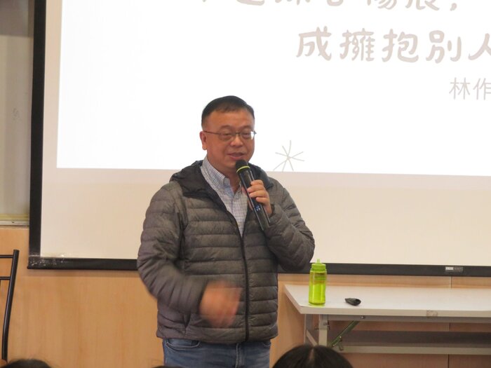 林作逸博士勉勵豐珠師生