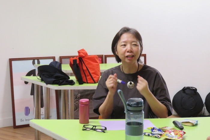 施岑宜講師進行說明