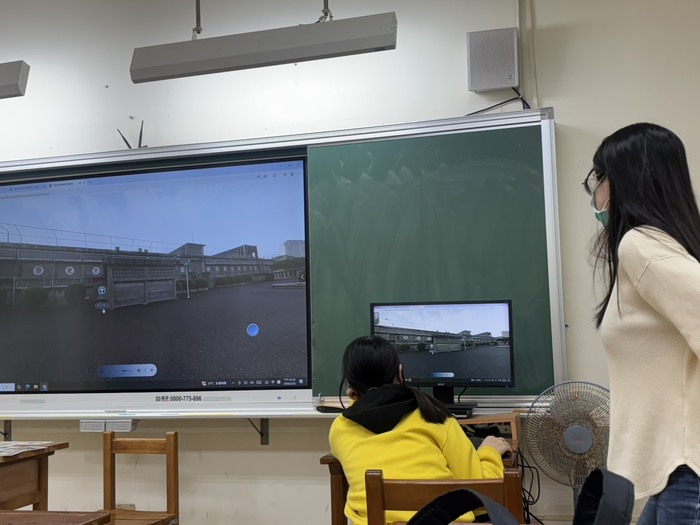 由同學搜尋3D導覽