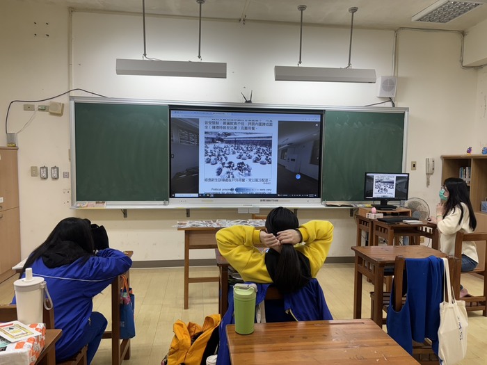 由同學搜尋3D導覽