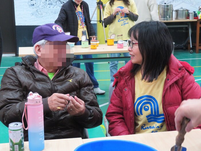 校長與家長聊天