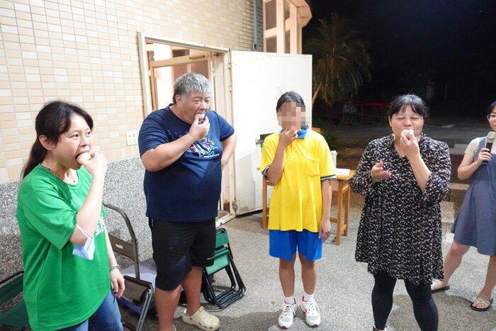 吃月餅比賽