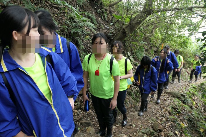 山路小徑健行圖片