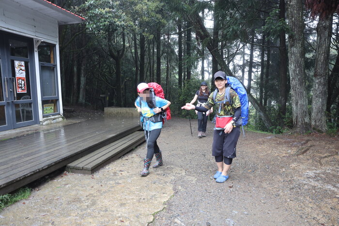 完成2公里重裝登山