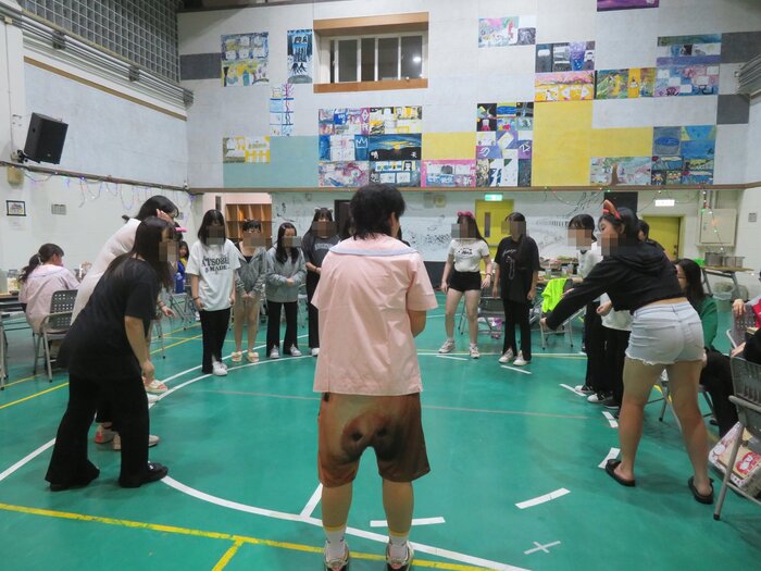 同學進行最後加碼抽獎圖片