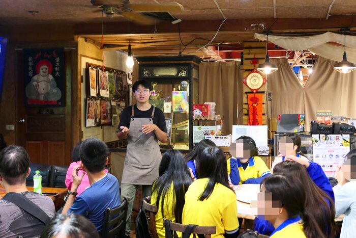 講師進行農莊解說